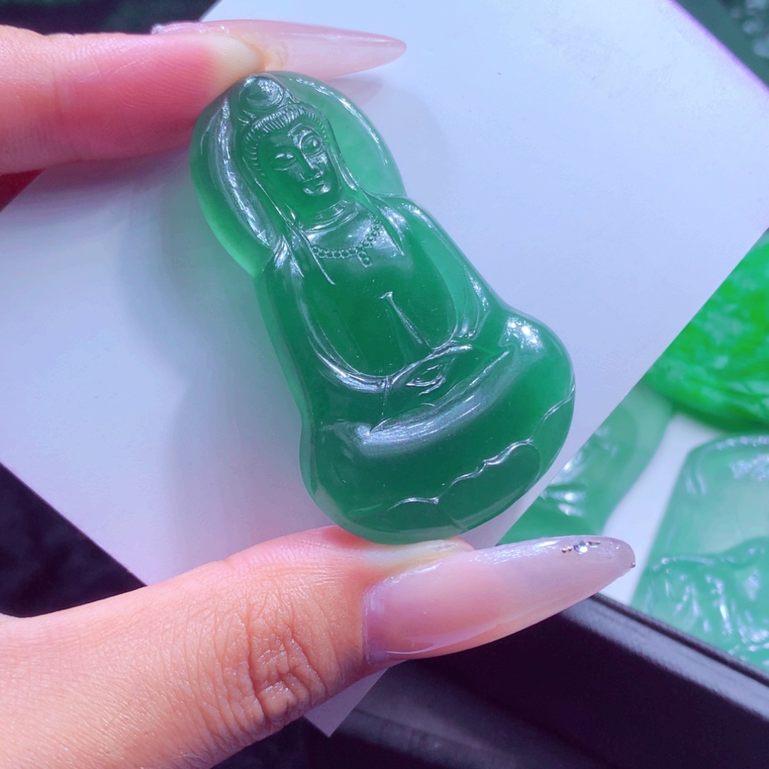 定制翡翠未镶嵌天然缅甸翡翠A货毛货挂件