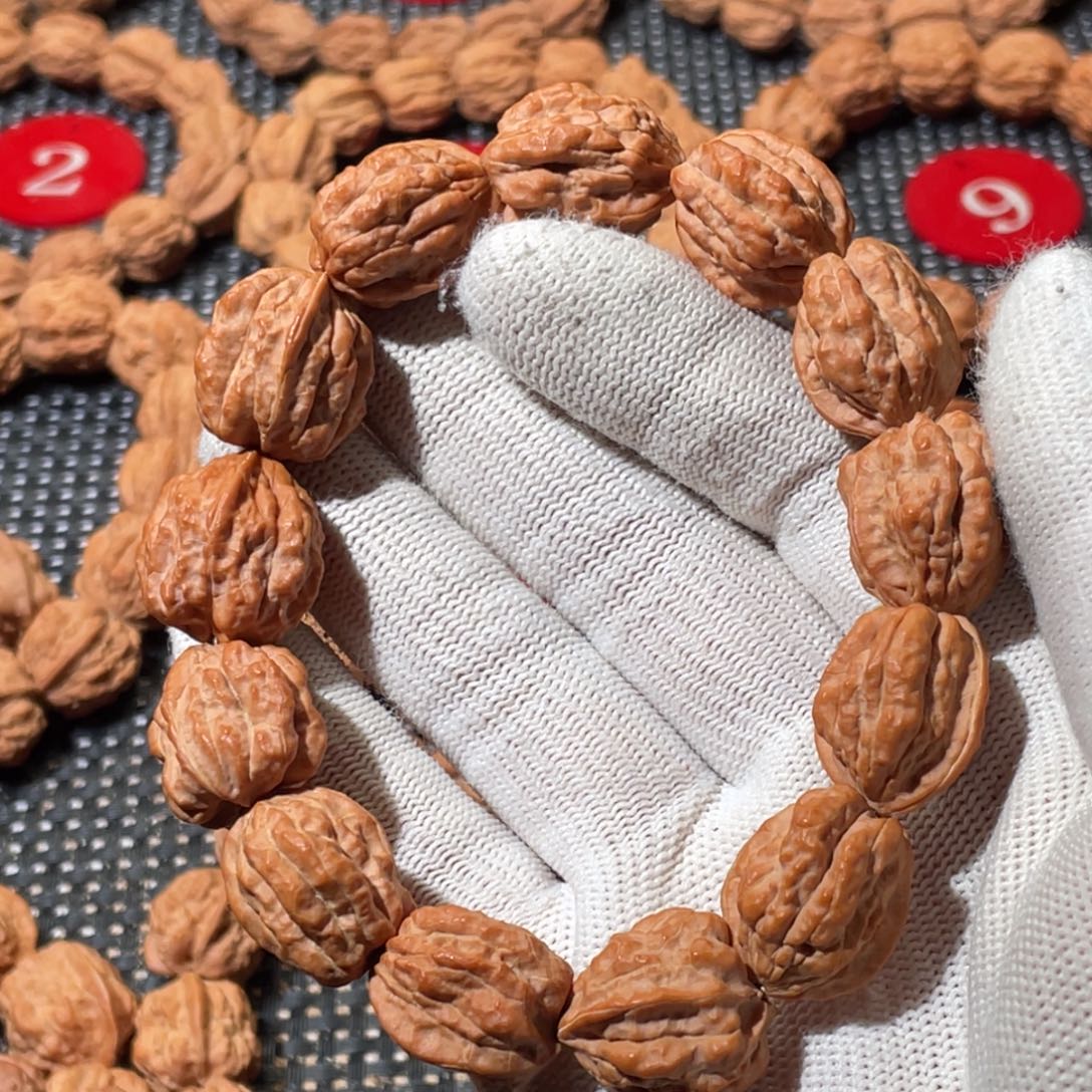 O***e文玩核桃手串嵩山蛤蟆头原皮