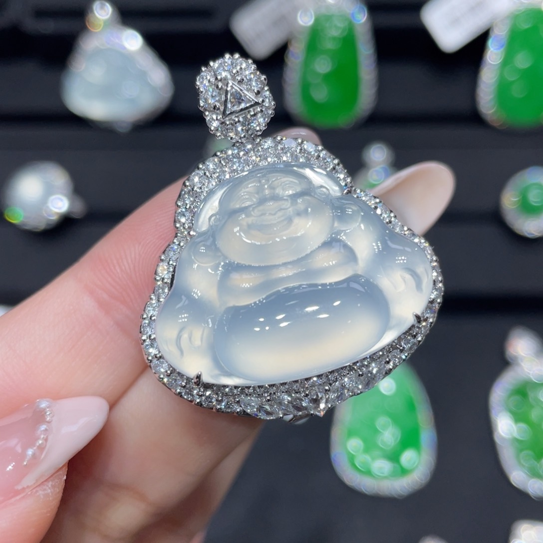 翡翠颈饰18K金镶嵌天然缅甸翡翠a货