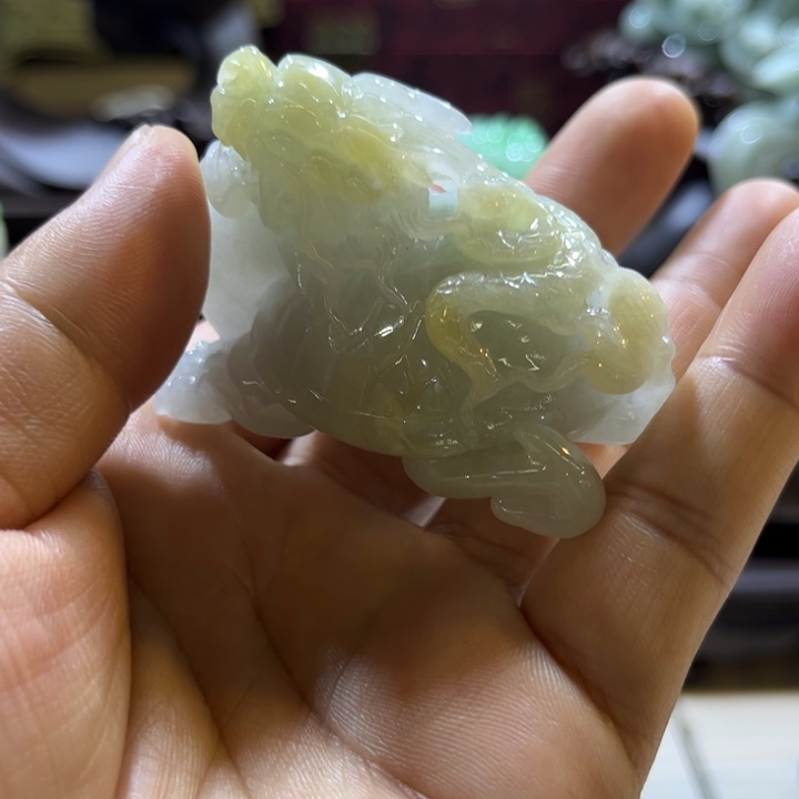 翡翠未镶嵌摆件玄武