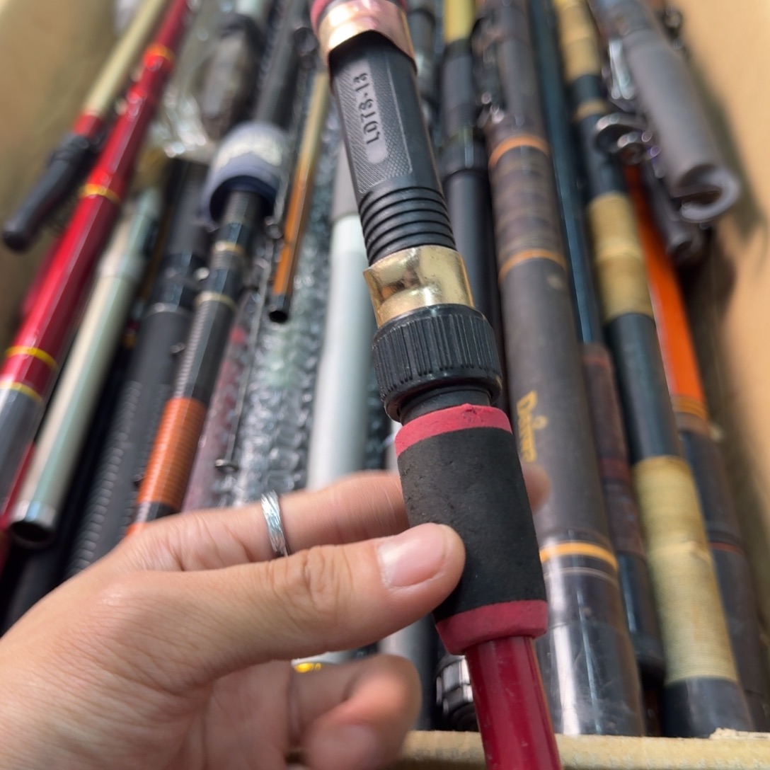 1***1钓鱼竿孤品微瑕疵