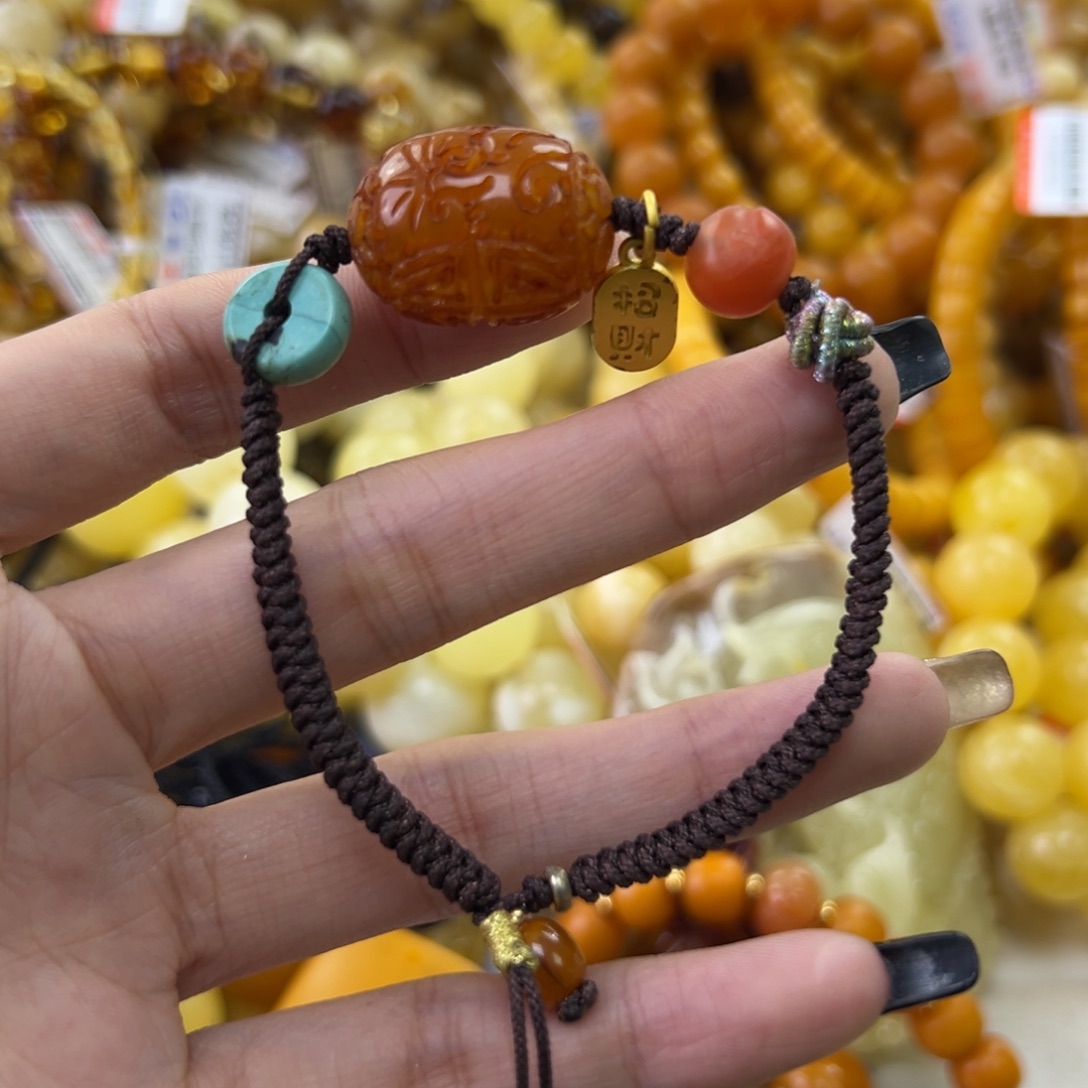 琥珀珠宝奇石未镶嵌