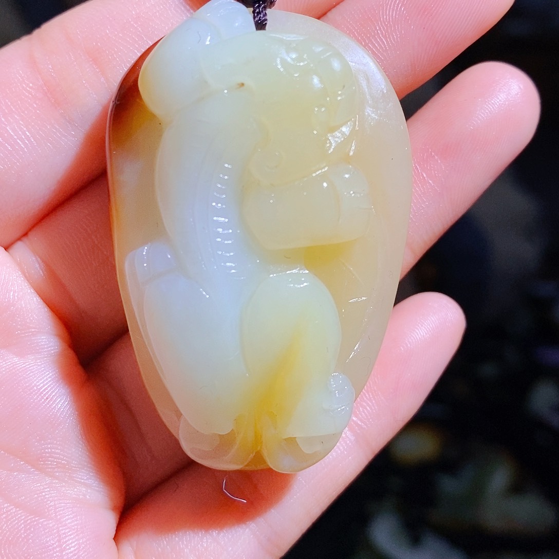 和田玉颈饰未镶嵌