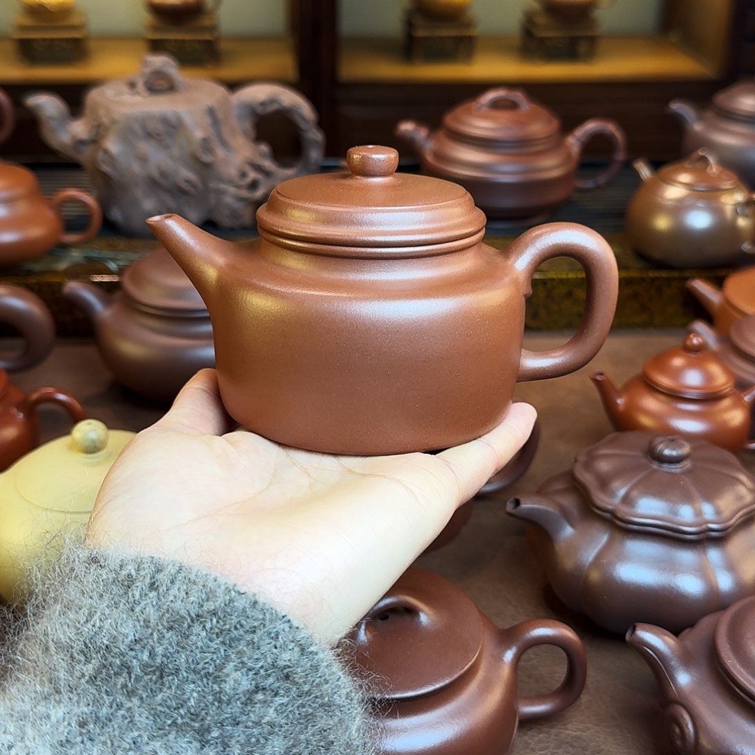 紫砂茶壶a****g德钟壶，红皮龙