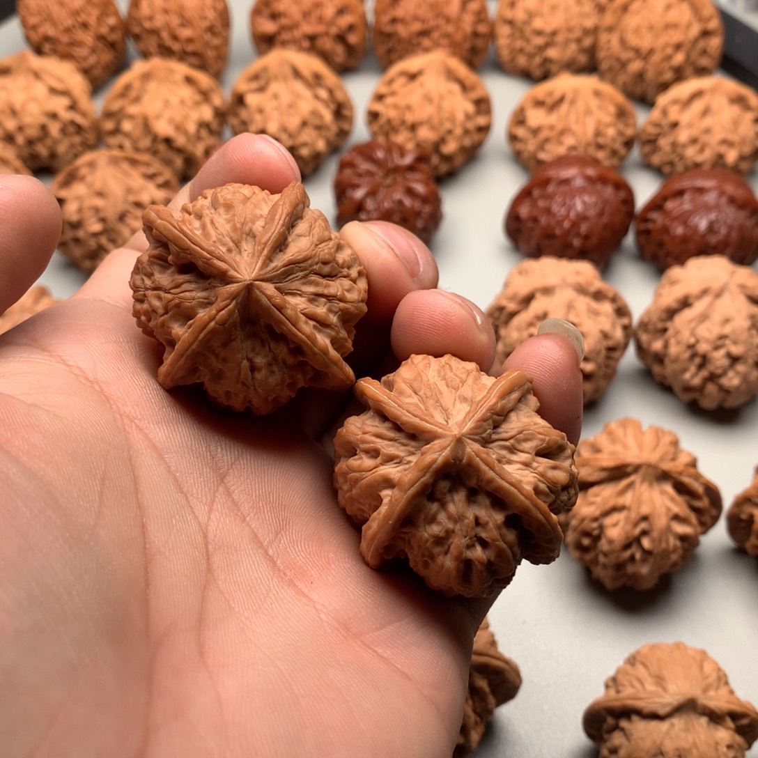 文玩核桃吊坠39玉玺四棱