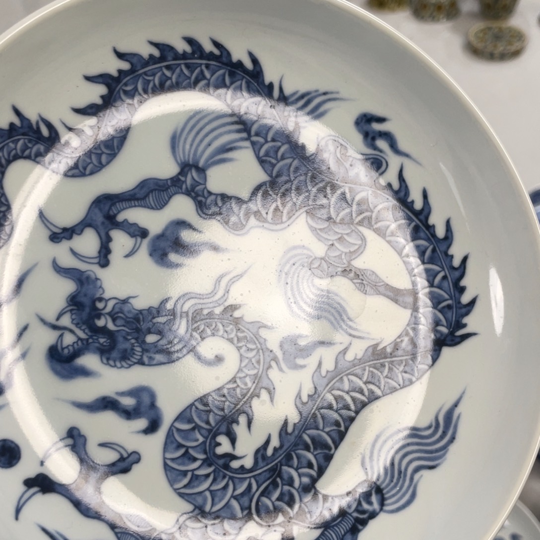 瓷片景德镇青花铠甲龙大壶承