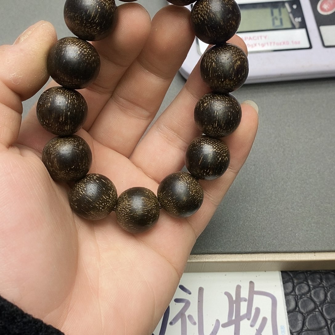 沉香碎屑沉香40昆仑梅格