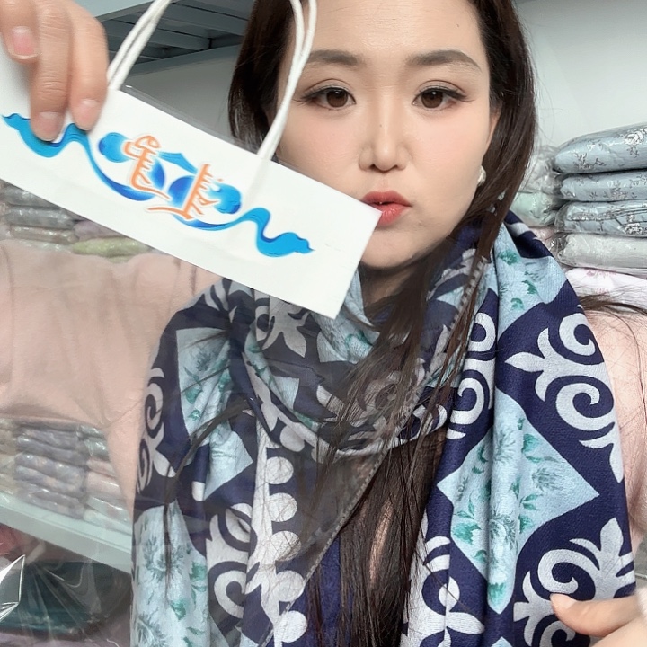 棉棉蓝色民族围巾