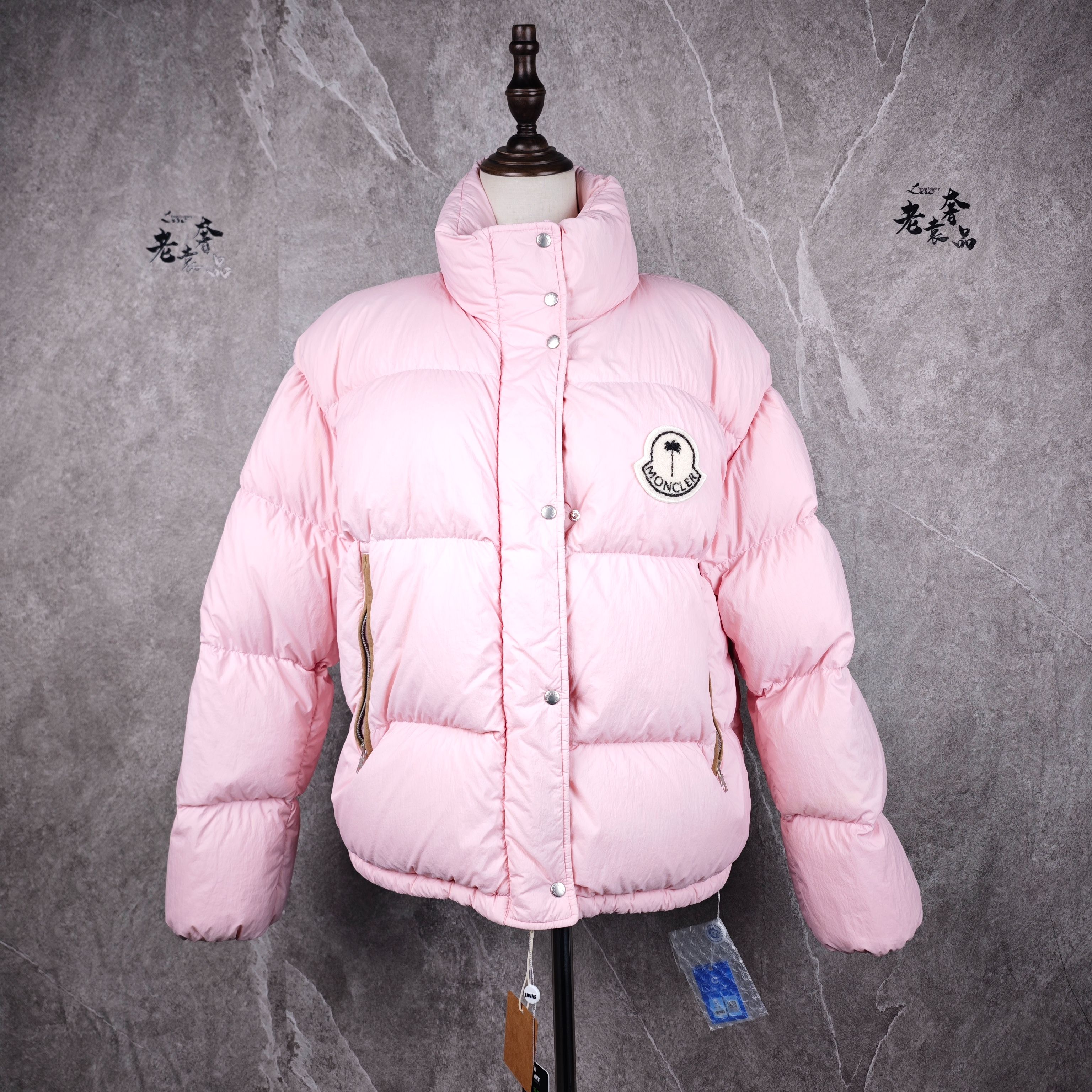 99新 MONCLER  海囤K/蒙口/上衣/2码/hs37552