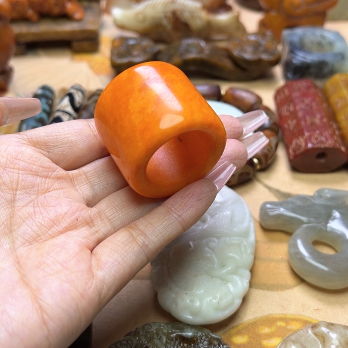 【闪购商品】蛇纹石玉颈饰未镶嵌