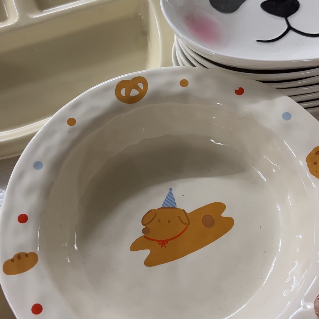 搪瓷微瑕饼干狗盘一个