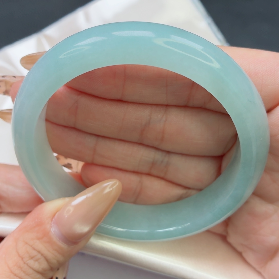 未镶嵌手镯翡翠38