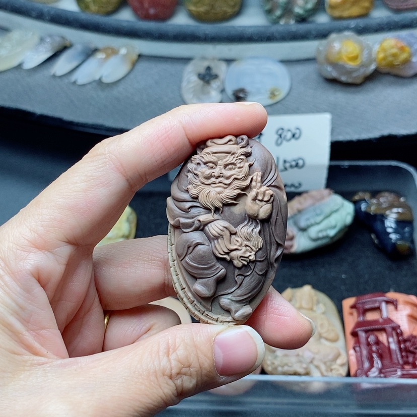 【闪购商品】定制石英质玉吊坠未镶嵌