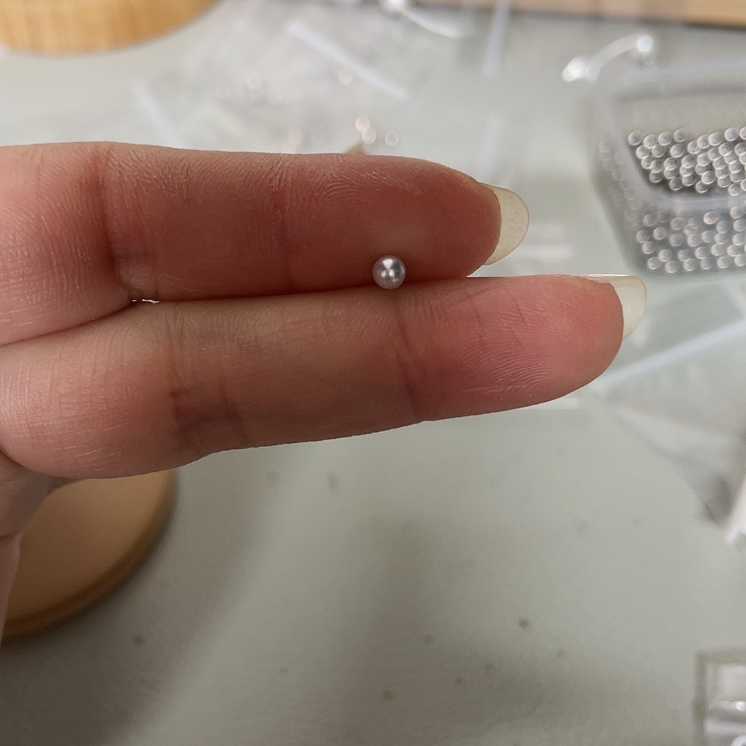 格***仔淡水珍珠耳饰足银镶嵌