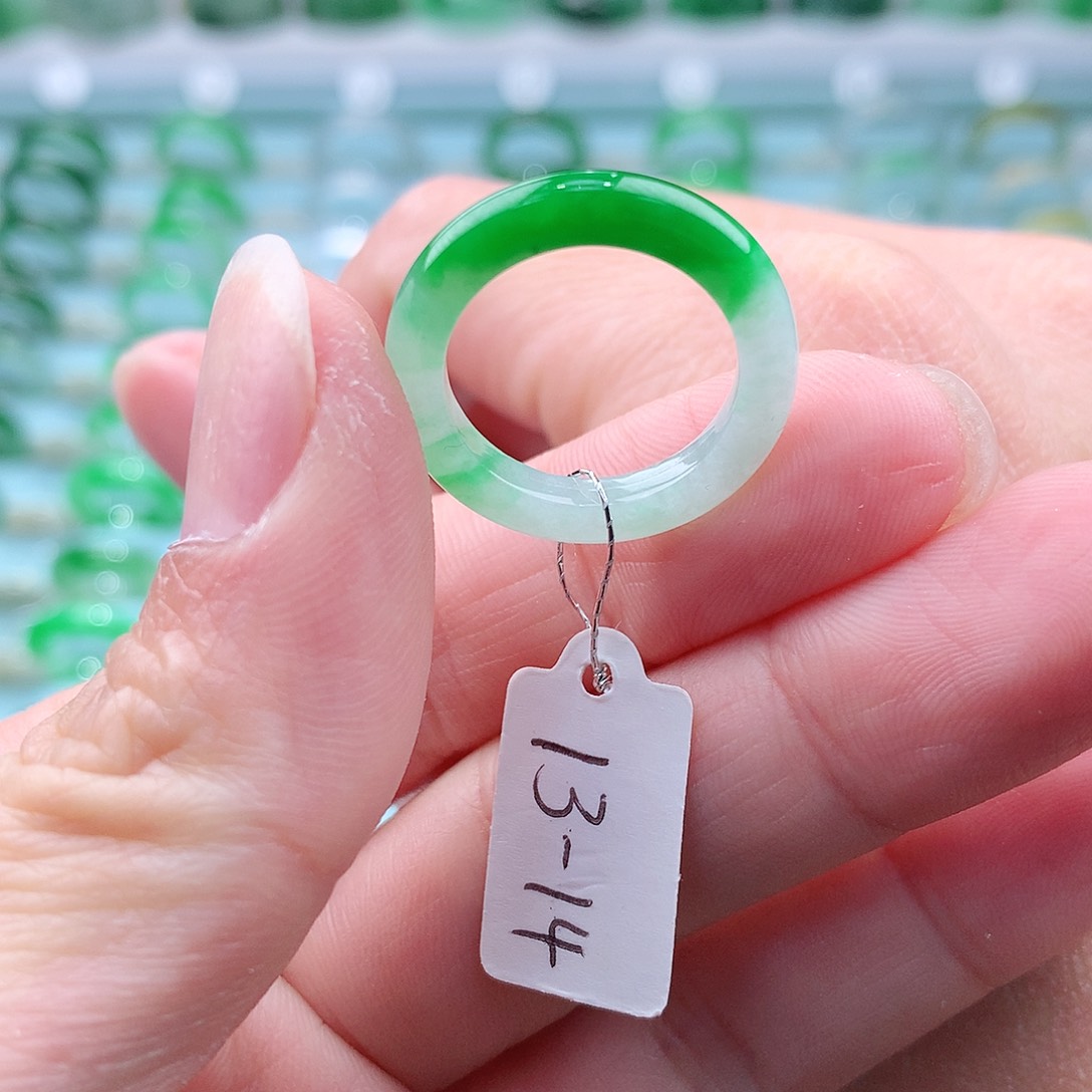 翡翠戒指未镶嵌u*.A货缅甸翡翠