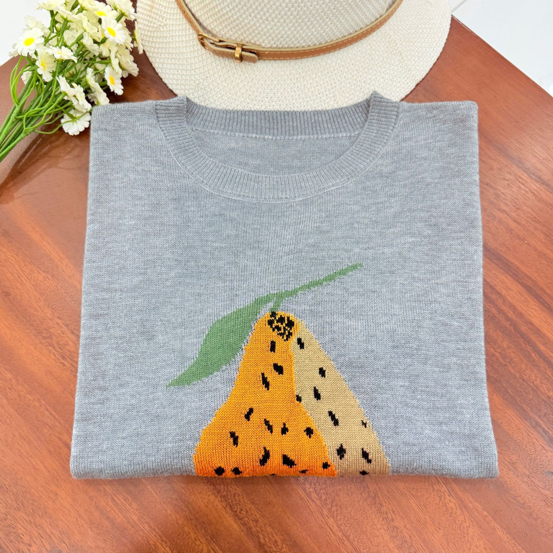 【桑蚕丝羊毛】卡通梨高级灰宽松百搭圆领女装针织打底衫毛衣896Z