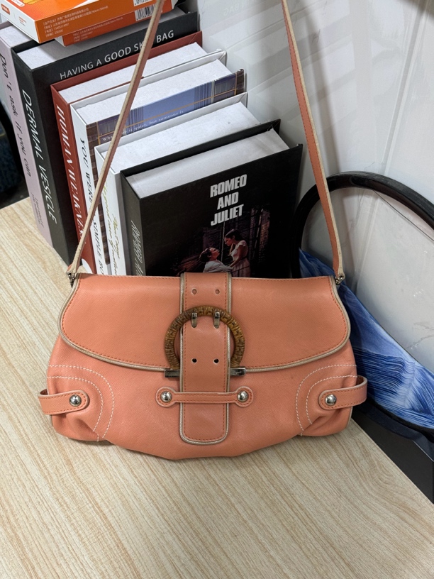 95新 FERRAGAMO/菲拉格慕 菲拉格慕橘色腋下包