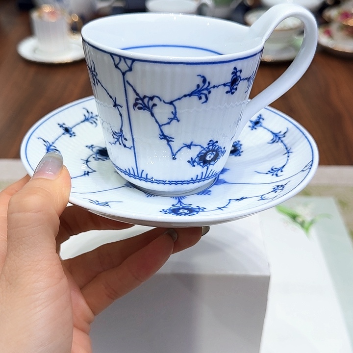 瓷片杯子杯子杯子水杯杯子水杯