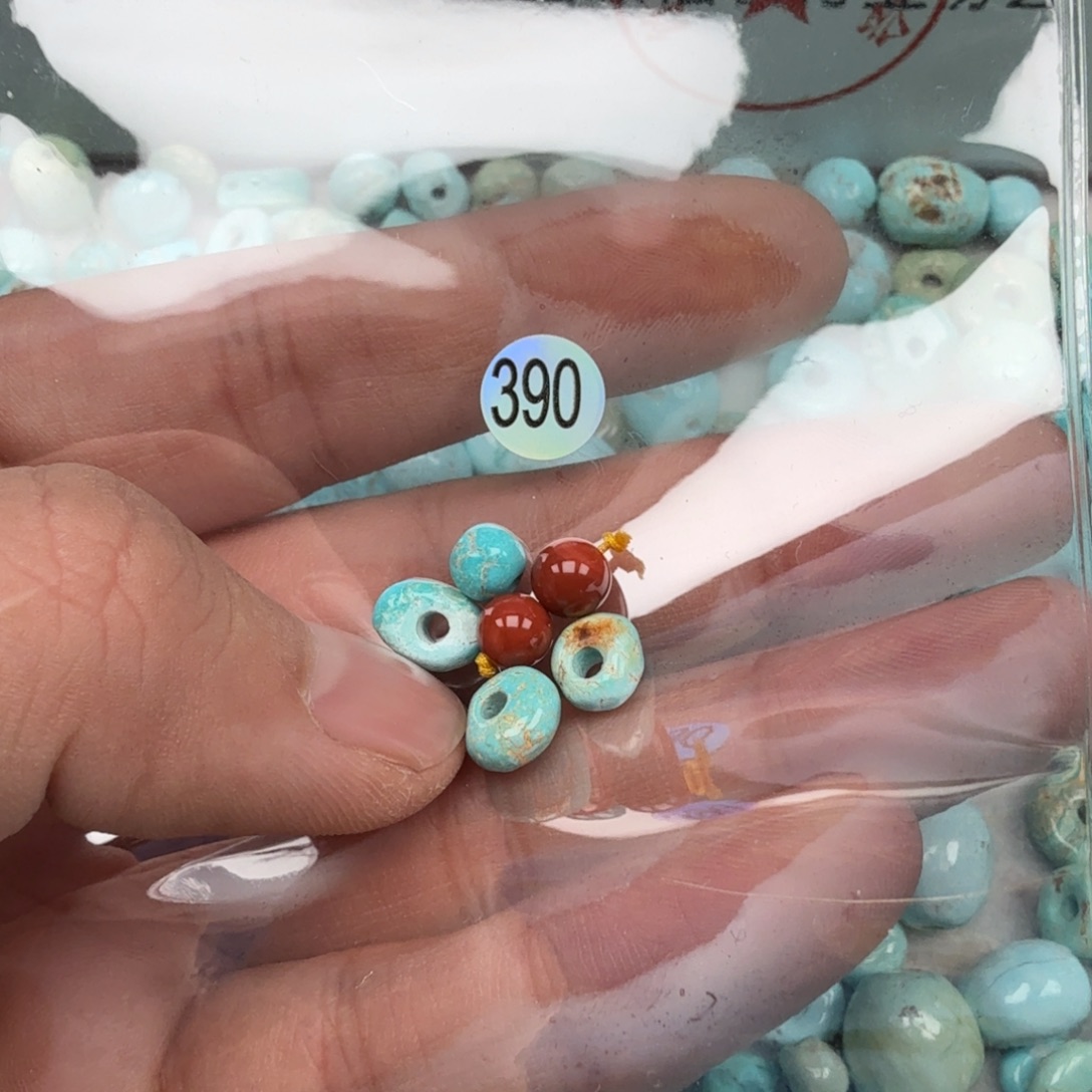 南红玛瑙未镶嵌珠宝奇石