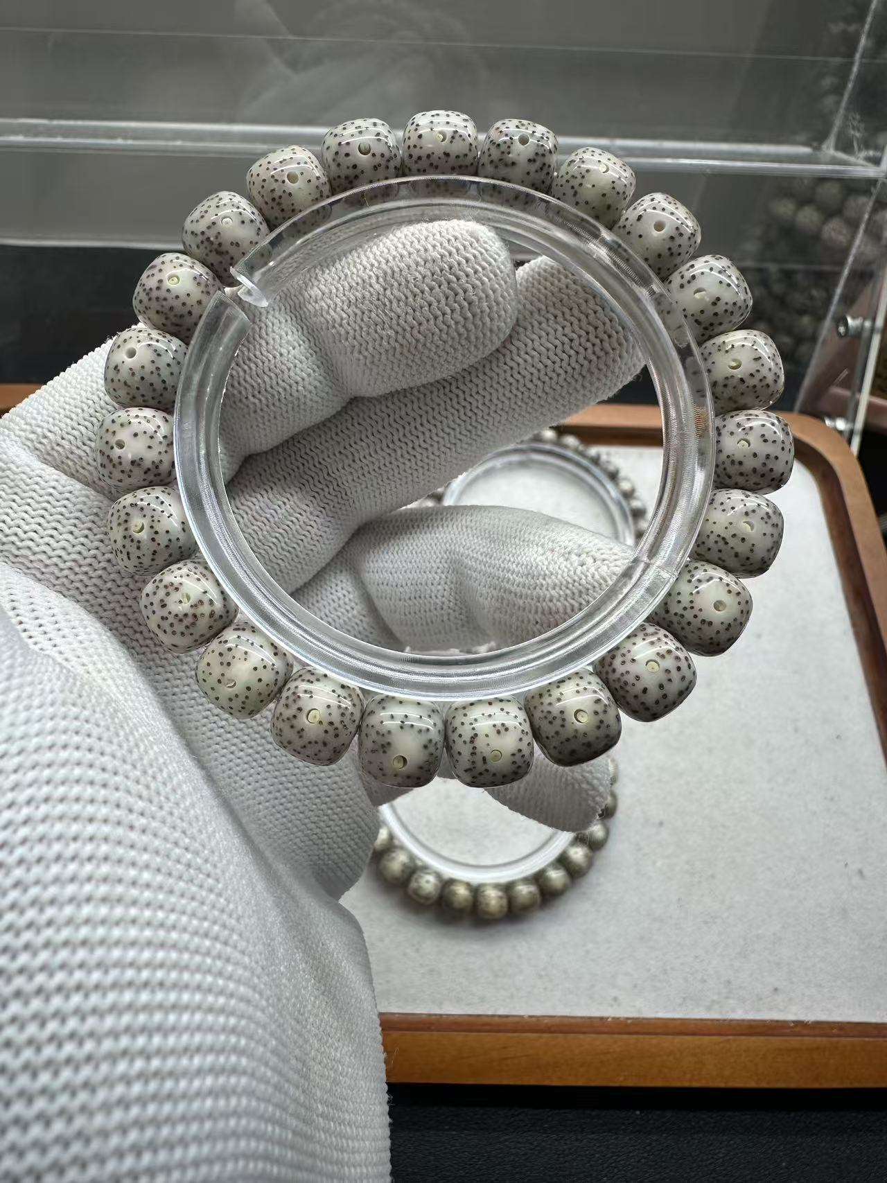 海南石玉料灰冰卡10满天星高油高密