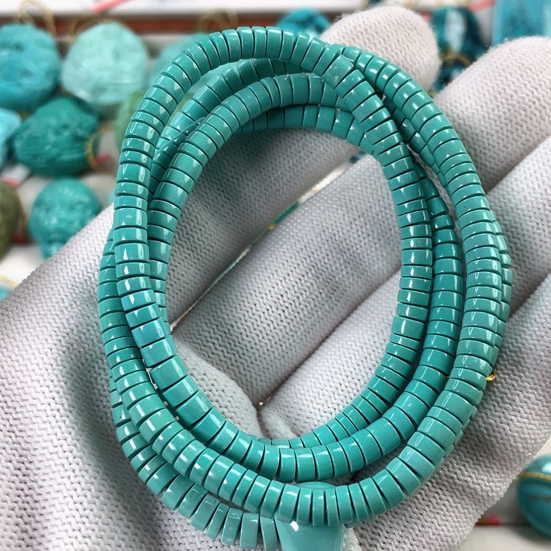 绿松石未镶嵌挂件