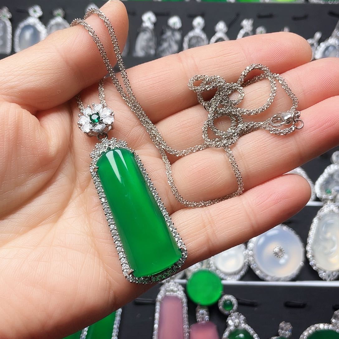 玛瑙/玉髓颈饰合金