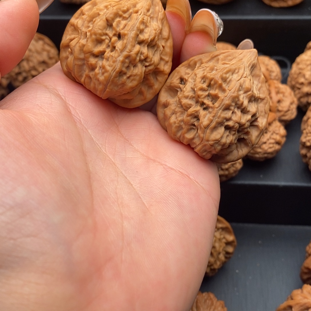 吊坠文玩核桃秦岭野生鸡心37精对