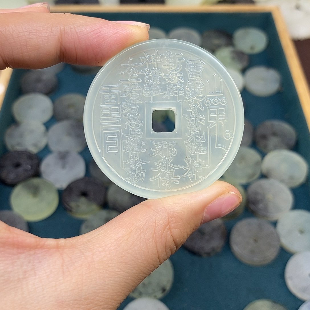 蛇纹石玉颈饰未镶嵌26