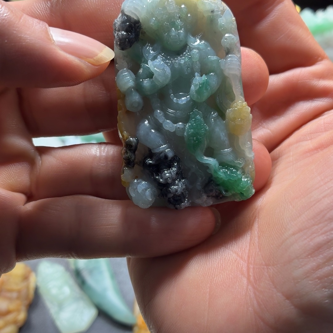 定制翡翠未镶嵌翡翠