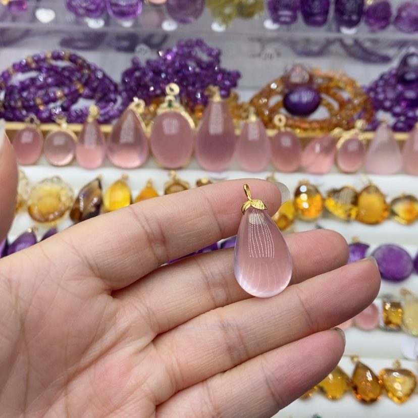 【闪购商品】水晶水晶吊坠18K金镶嵌