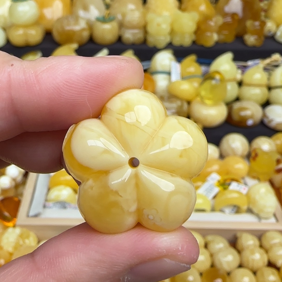 蜜蜡吊坠(不含链)未镶嵌天然俄料妖花蜜蜡五瓣花吊坠