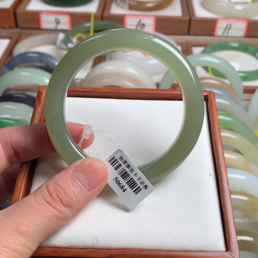 【闪购商品】和田玉手镯未镶嵌56.2