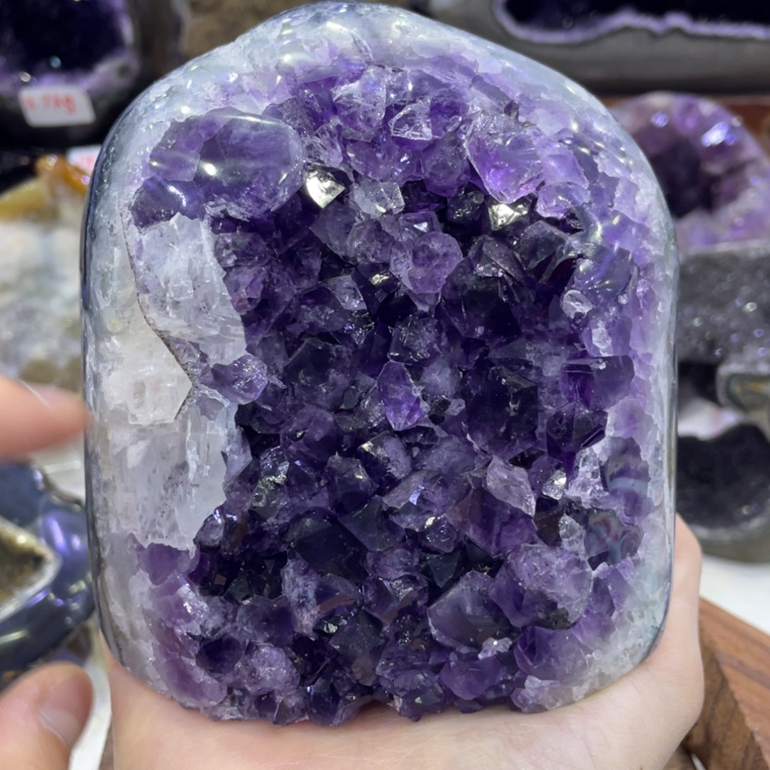 未镶嵌珠宝半成品水晶