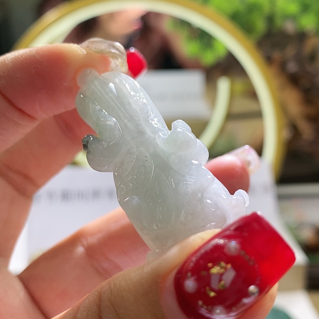 【闪购商品】翡翠颈饰未镶嵌菜