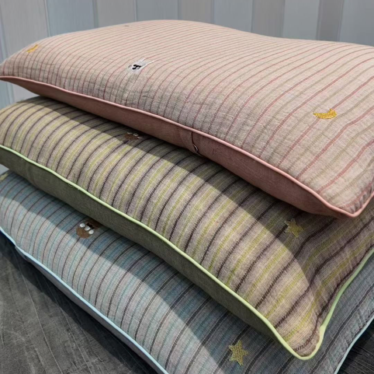 新彩条麦兜荞麦枕2500g(40×60cm)