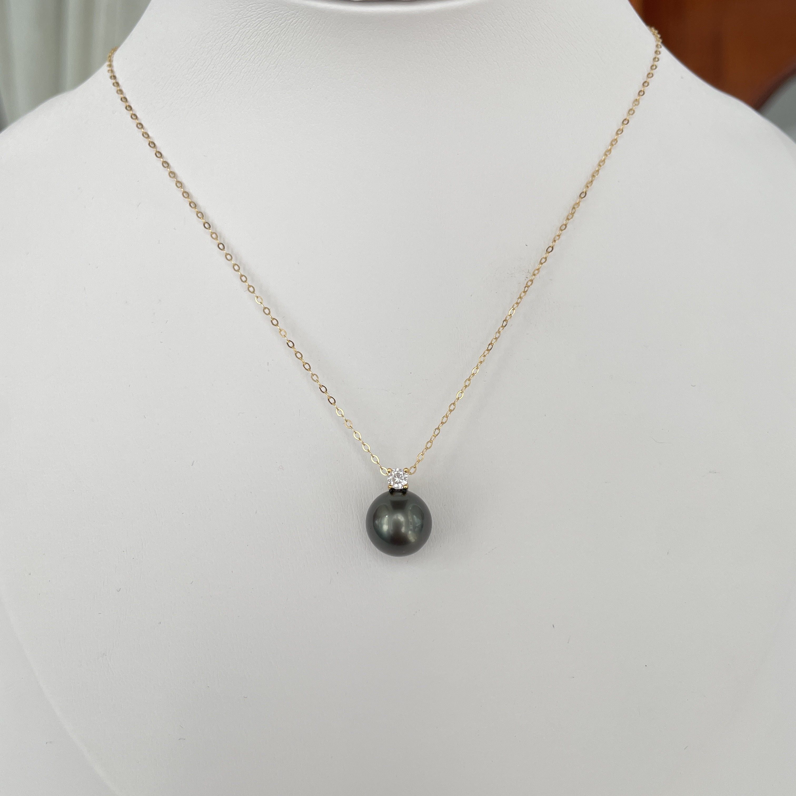 戴妃款大溪地9.5-10mm海水珍珠吊坠正圆微瑕时尚精致百搭耐看HW01