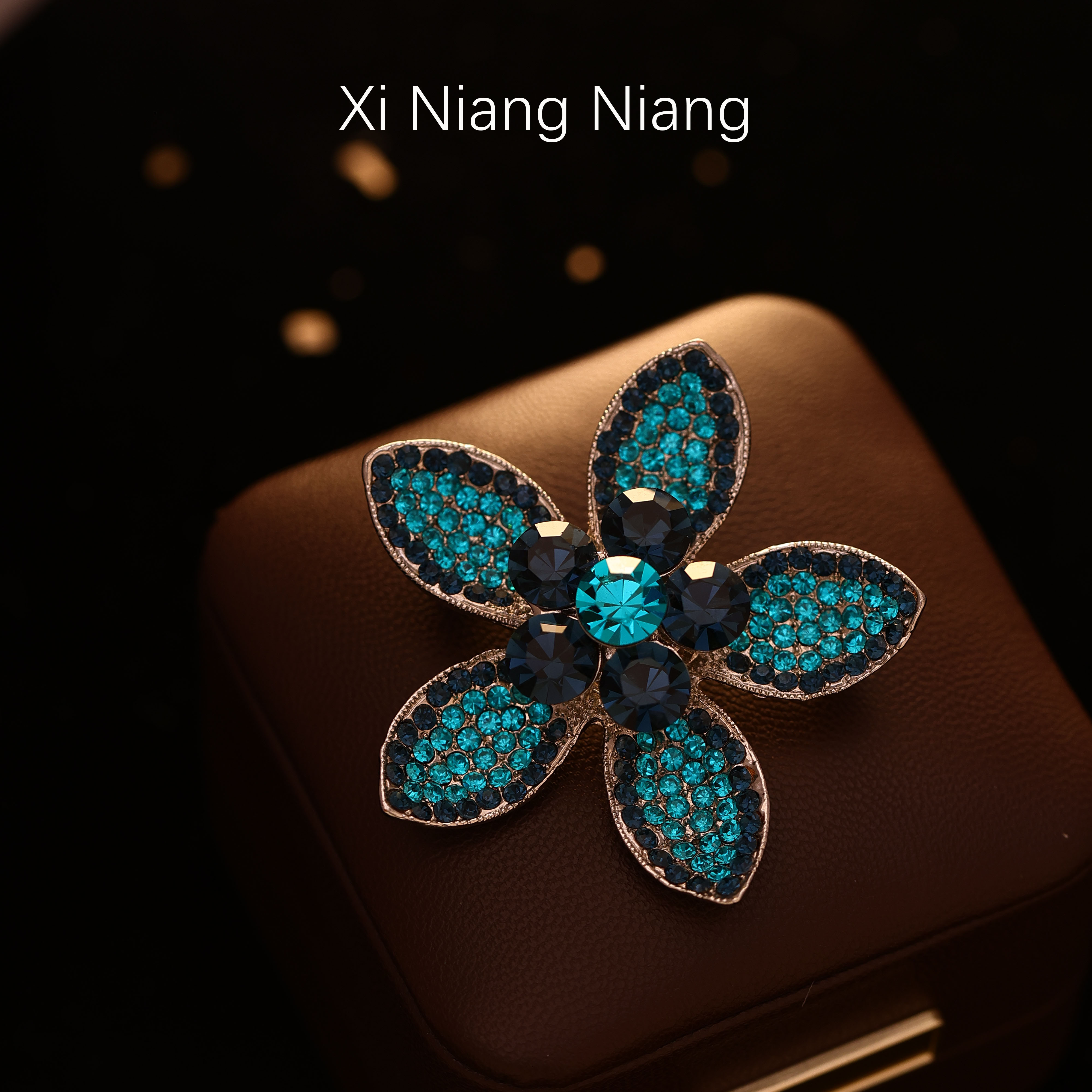 合金仿水晶胸针 高档澜七-五瓣花经典设计师款胸针出口版-S3407