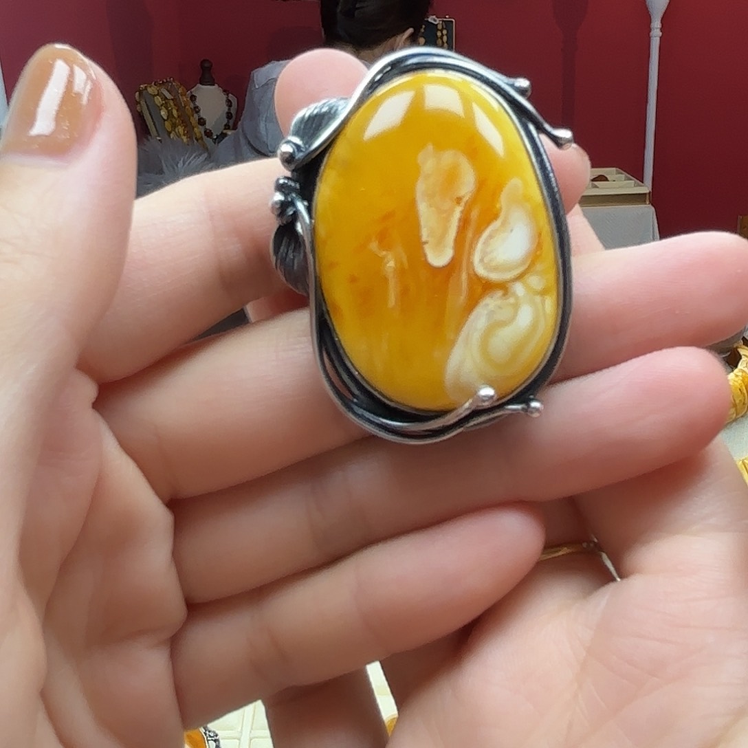 琥珀裸石未镶嵌17戒指