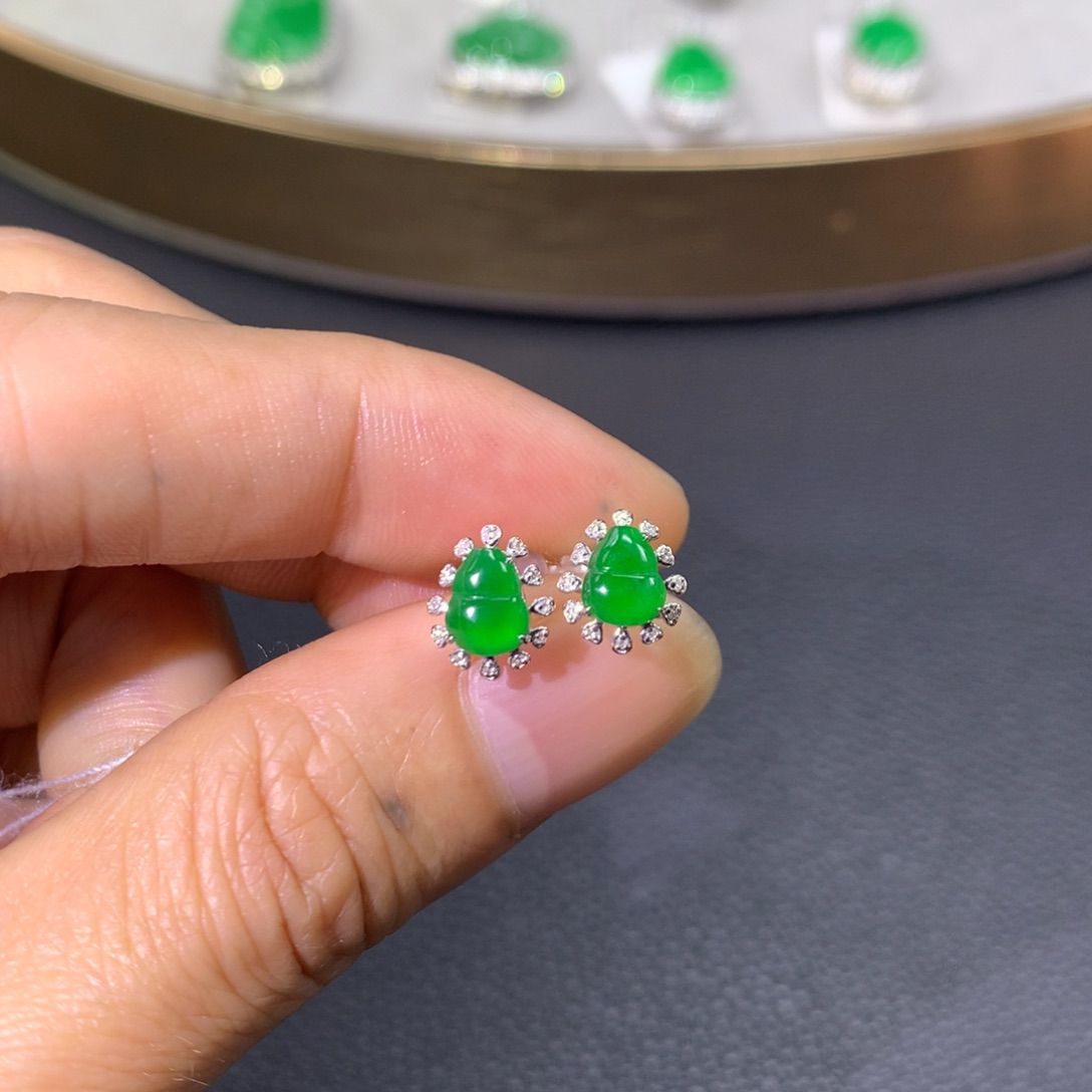 翡翠耳饰18K金镶嵌翡翠