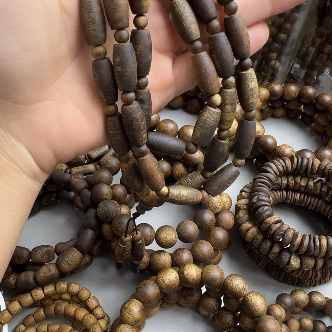 沉香沉香碎屑奇楠张勺子高油脂天珠卡8多圈29克