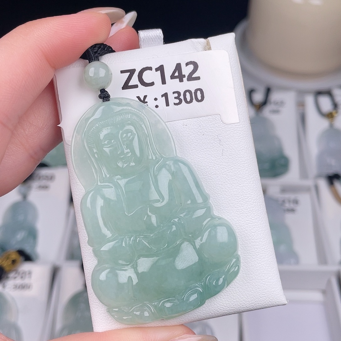 翡翠未镶嵌颈饰zc142