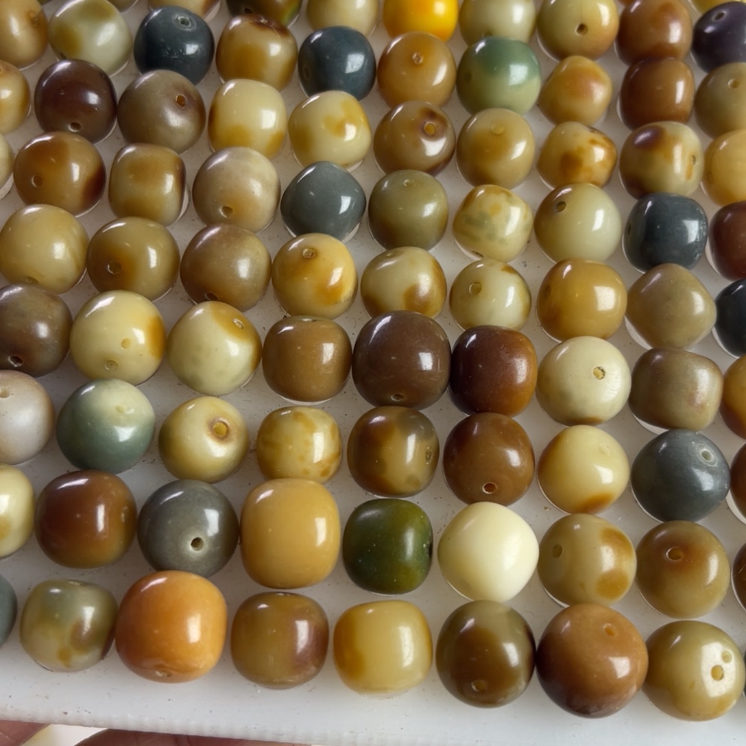 吊坠白玉菩提瑕疵12脏桶珠130