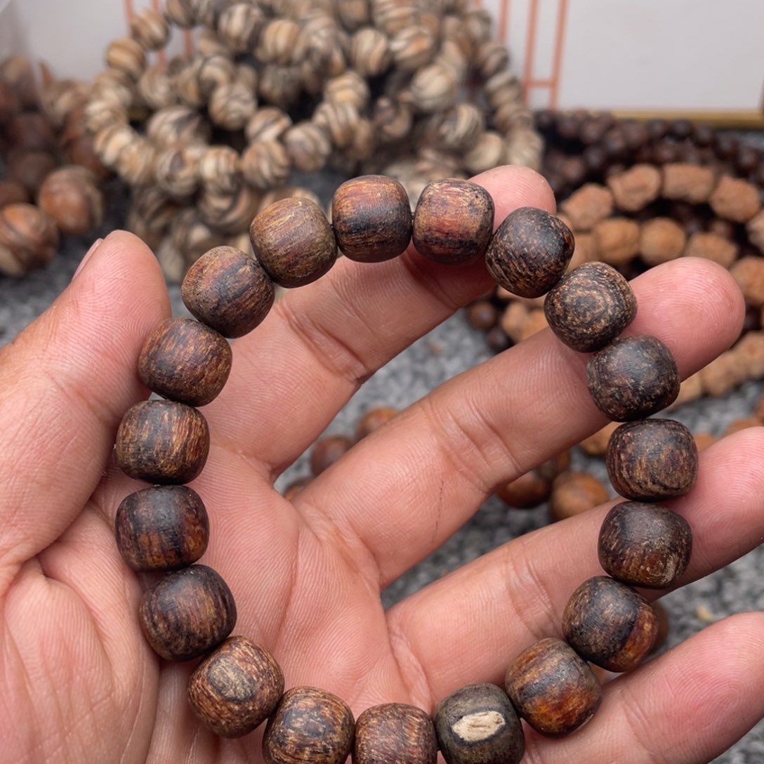 贡木贡木11.12老型微夹白