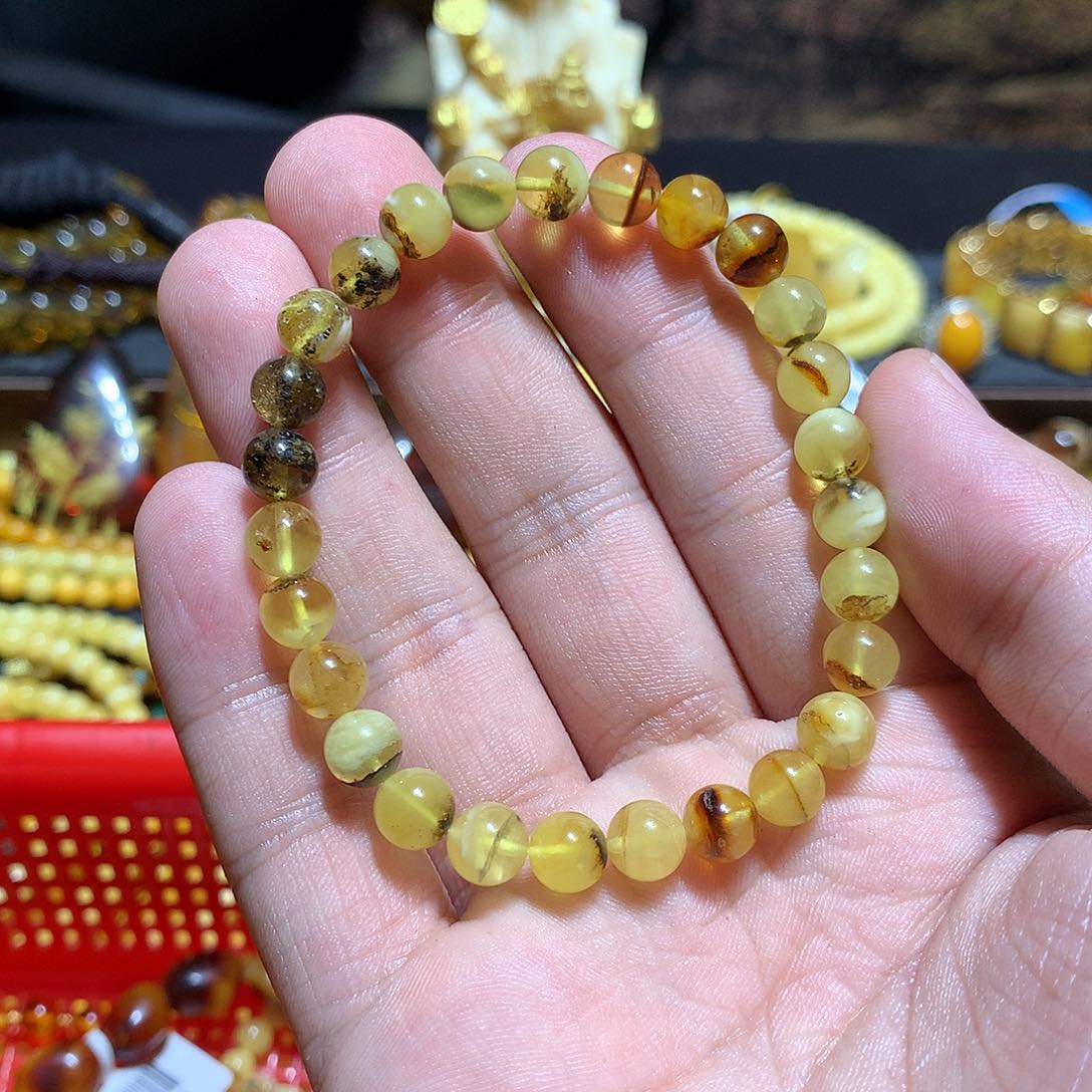 未镶嵌琥珀珠宝奇石