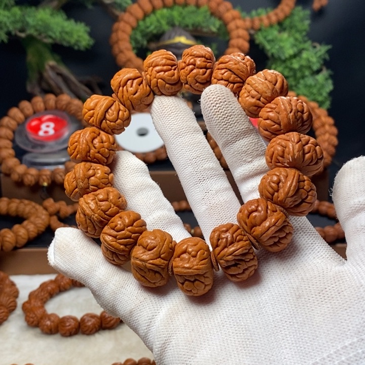 桃核吊坠秦岭龙纹