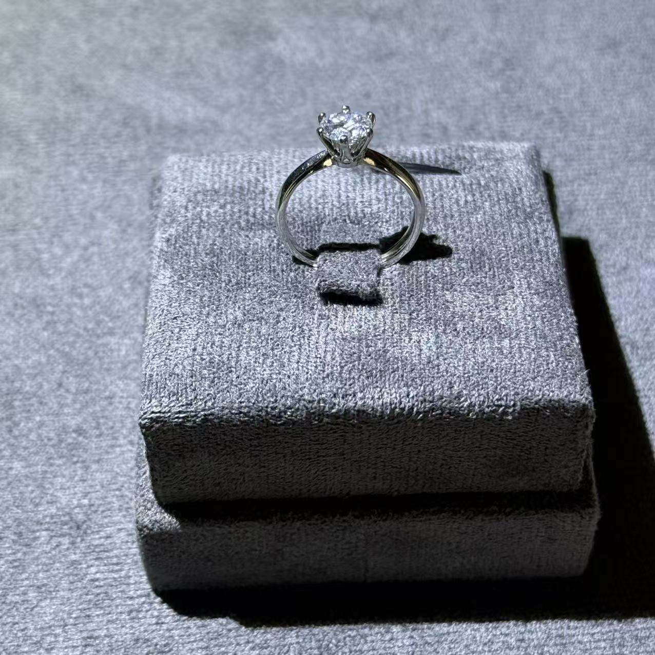  [粉丝专属] 高奢2CT戒指 送(5CT戒指) XKZF127