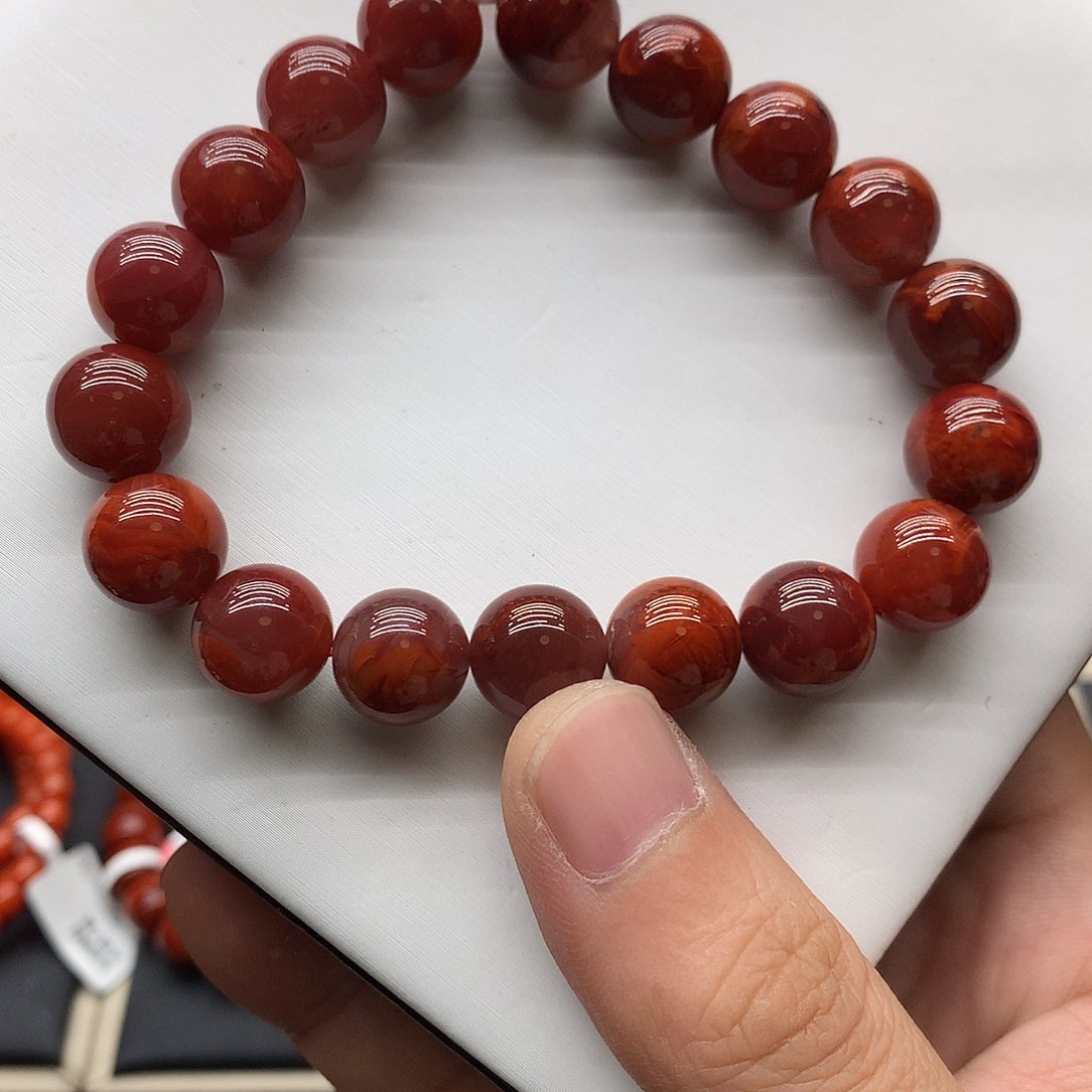 清***扬南红玛瑙手链未镶嵌