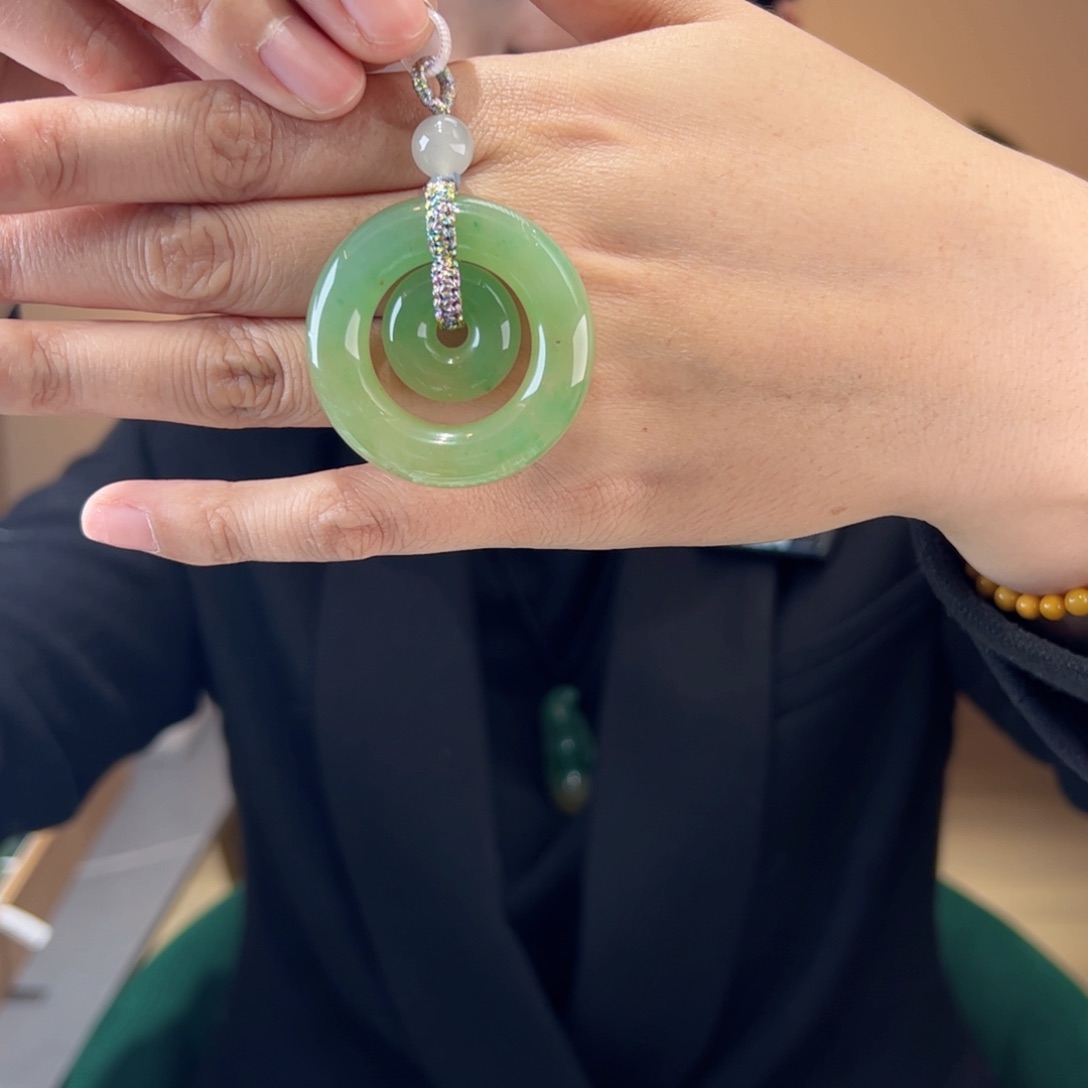 石英质玉吊坠(赠链)未镶嵌