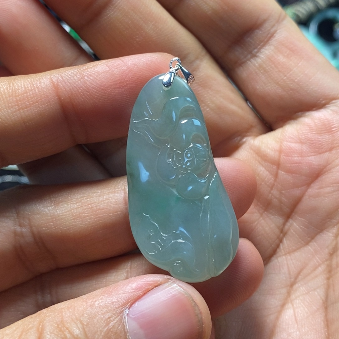 翡翠银S925镶嵌颈饰天然缅甸翡翠A货飘花连年有余吊坠