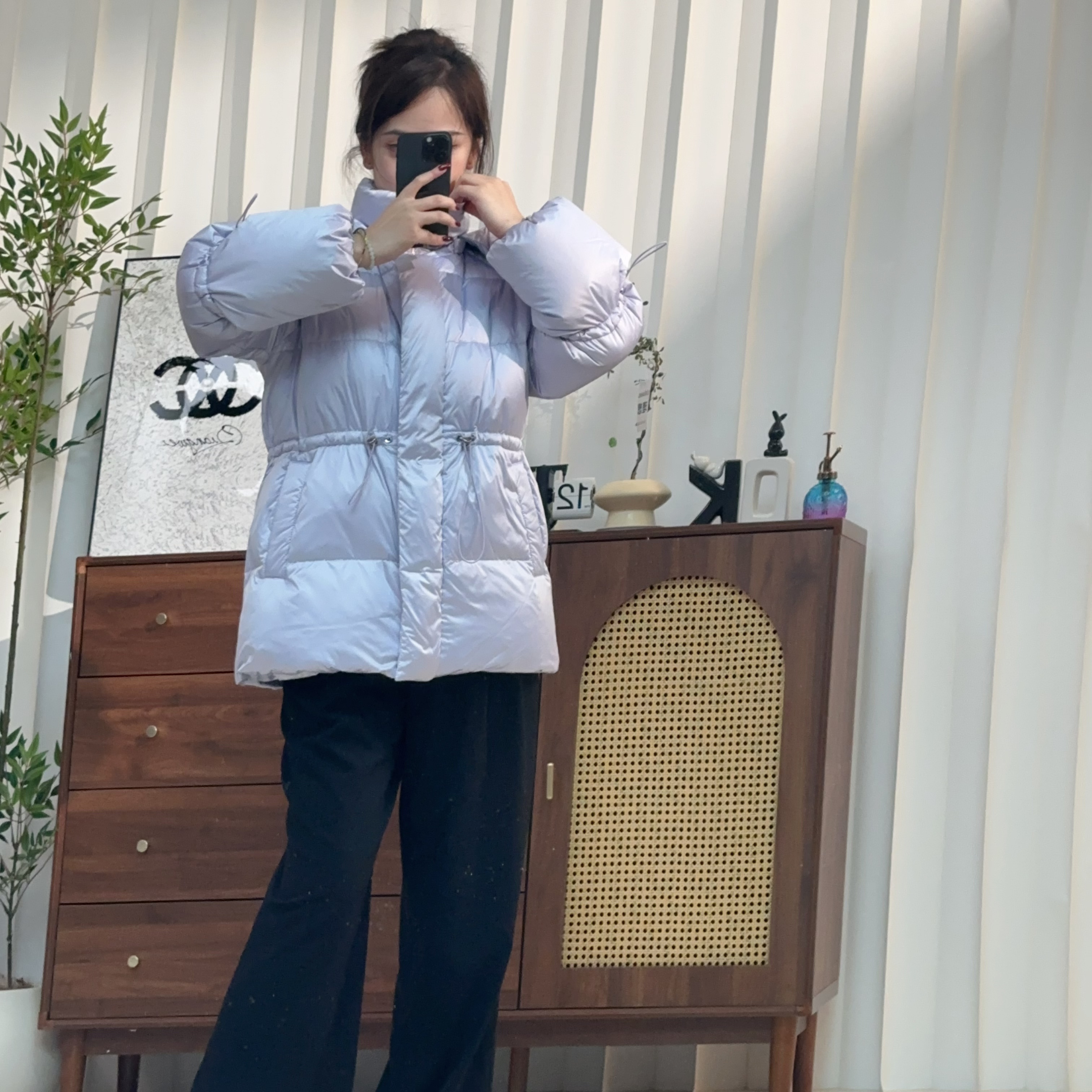H272【朗】霍尔多巴吉设计感小众连帽外套女冬季新款羽绒服